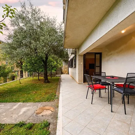Apartment Charming With Wonderful Sea View Lovran